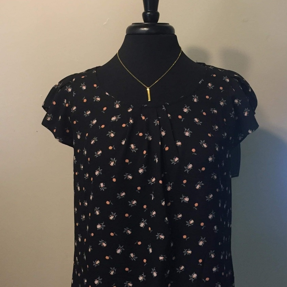 Closet closeout sale 🛍